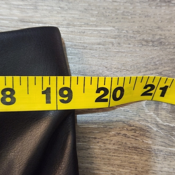 Chicos black faux leather leggings size 3 Tall or 16 TALL - Picture 6 of 7